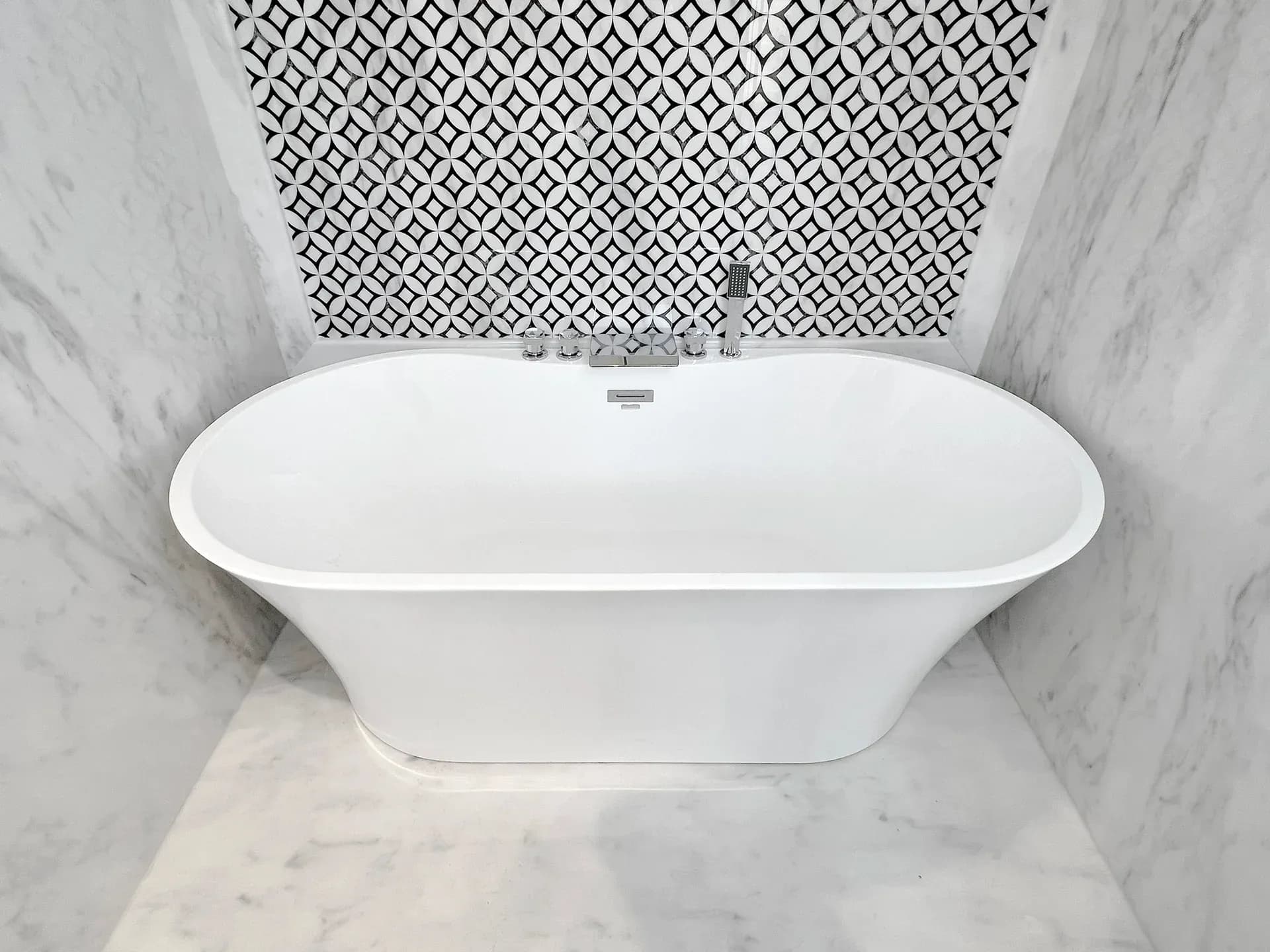 Bathtub
